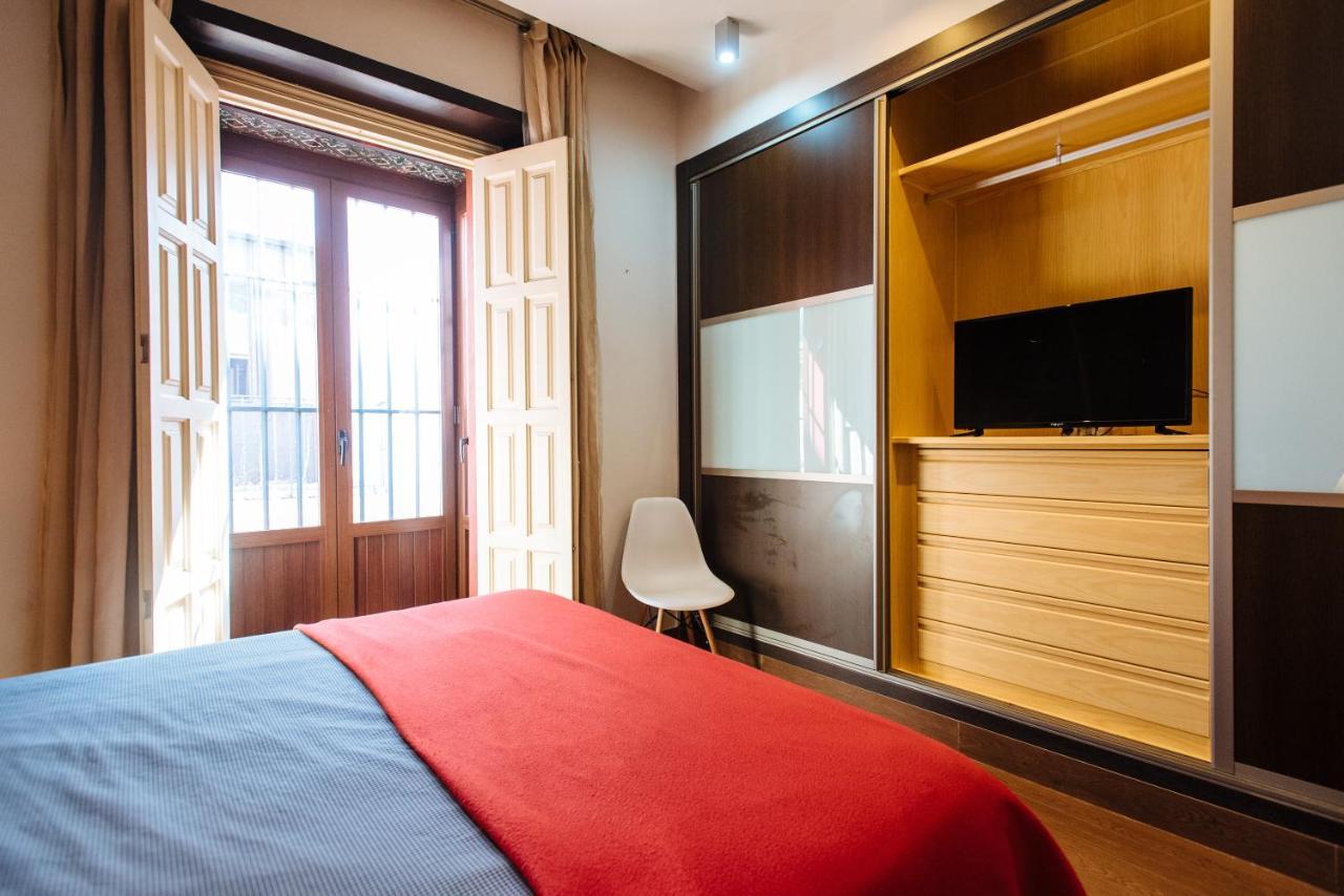 Divi Apartments Villa Reyes 2 Севілья Екстер'єр фото